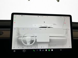 Tesla Model 3 bild 22
