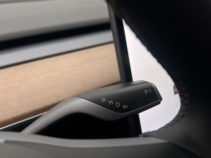 Tesla Model 3 bild 18