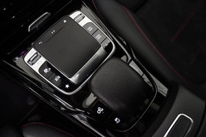 Mercedes A35 AMG bild 16