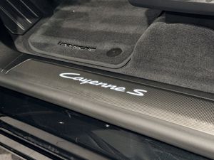Porsche Cayenne bild 13