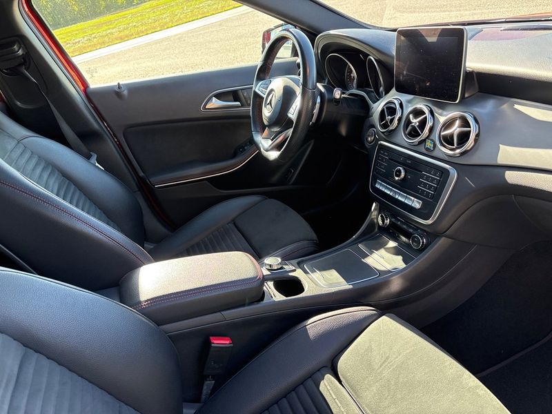 Mercedes GLA200 bild 3