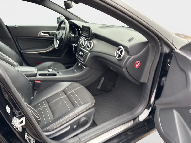 Mercedes CLA220 bild 24