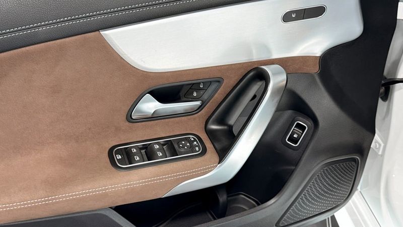 Mercedes CLA250 bild 9