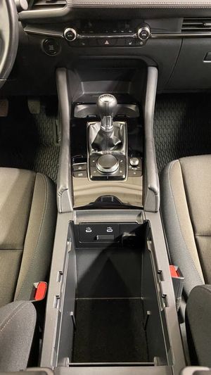 Mazda 3 bild 9