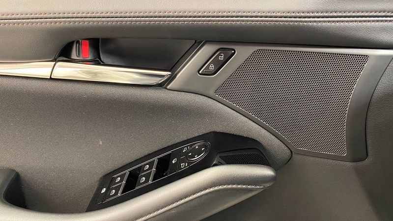 Mazda 3 bild 16