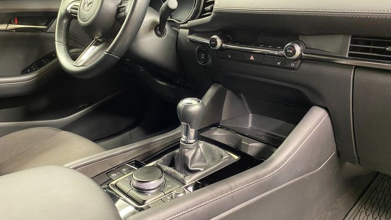 Mazda 3 bild 8