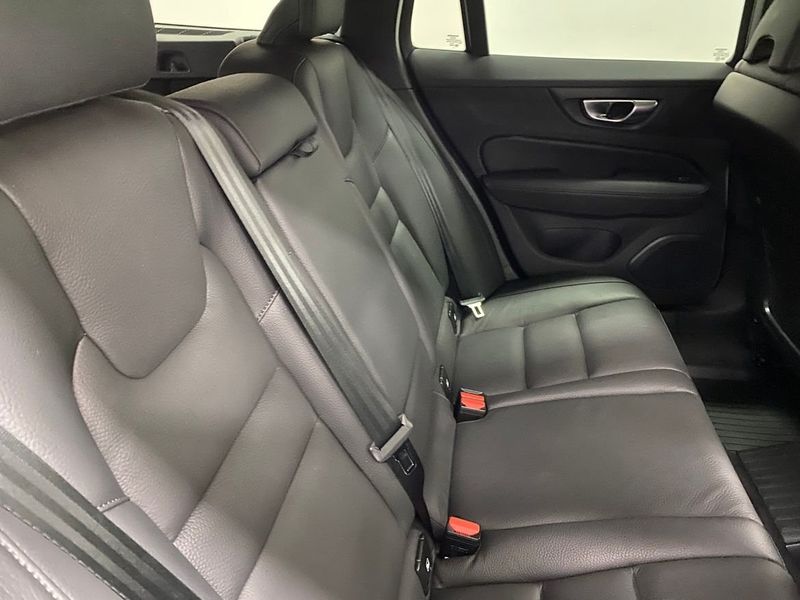 Volvo V60 bild 2