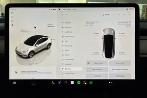 Tesla Model Y bild 27