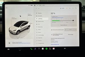 Tesla Model Y bild 21