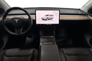 Tesla Model Y bild 9