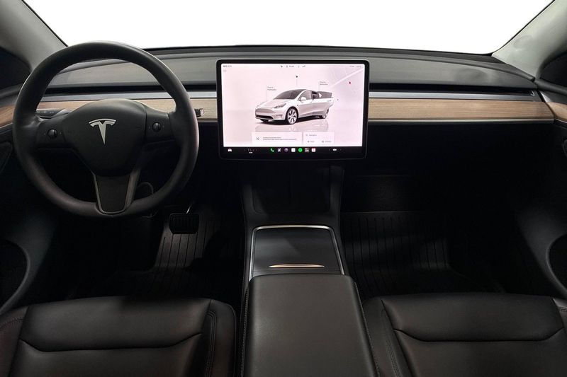 Tesla Model Y bild 9