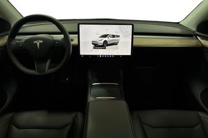 Tesla Model Y bild 10