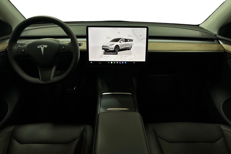 Tesla Model Y bild 10
