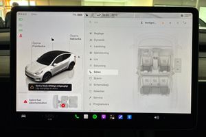 Tesla Model Y bild 24