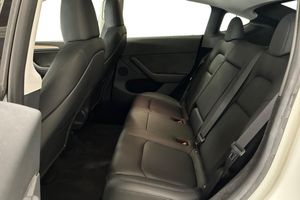 Tesla Model Y bild 12
