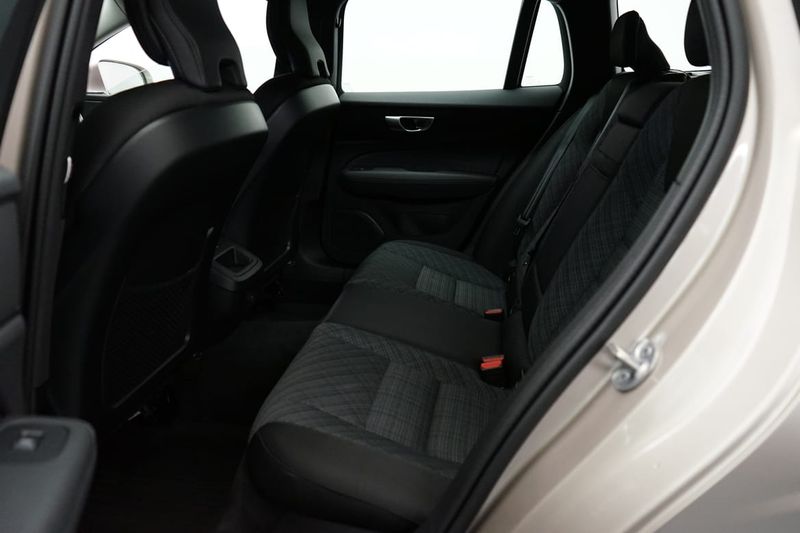Volvo V60 bild 7