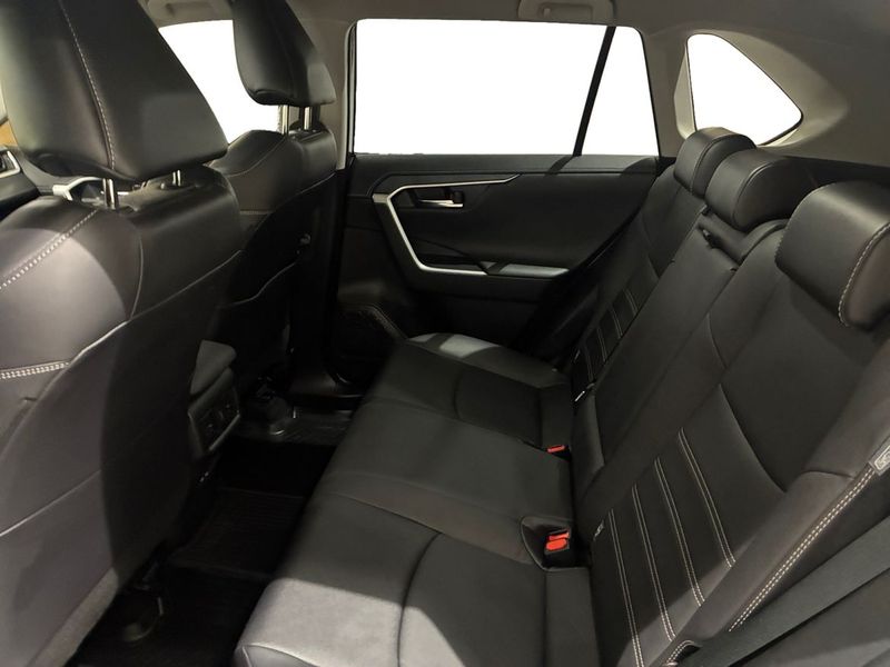 Toyota RAV4 bild 6