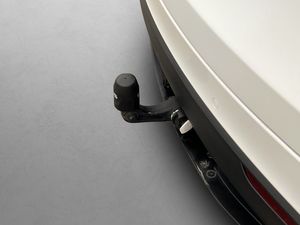Tesla Model Y bild 11