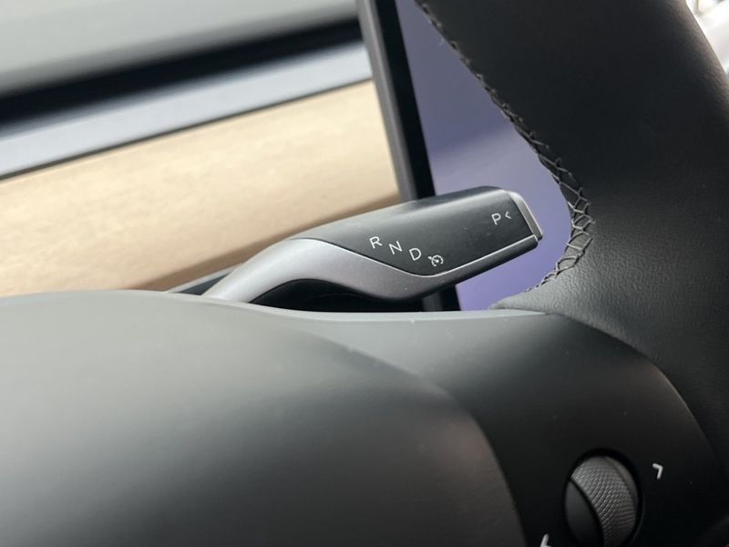 Tesla Model Y bild 20