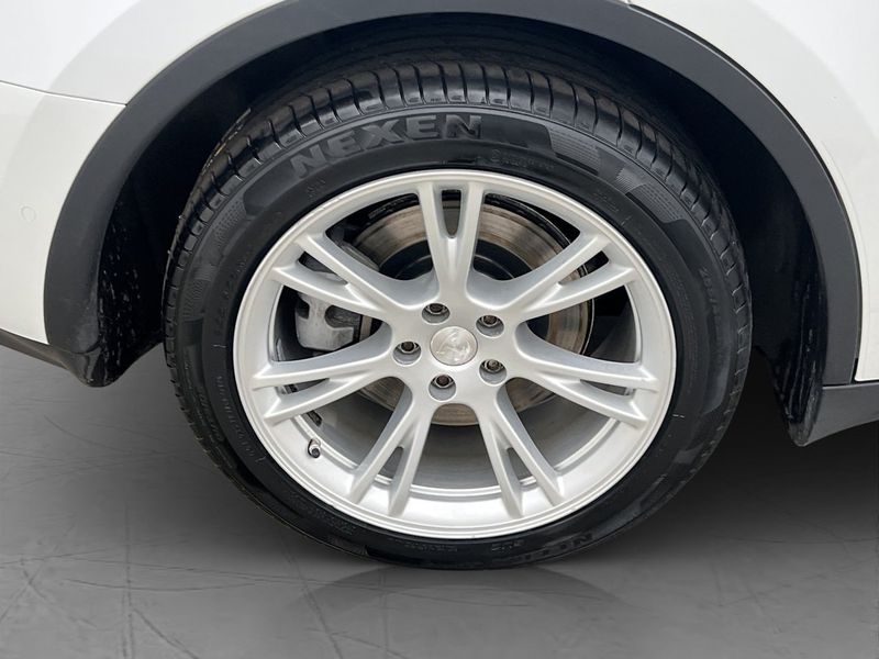 Tesla Model Y bild 35