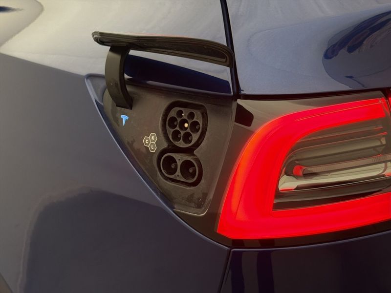 Tesla Model Y bild 32