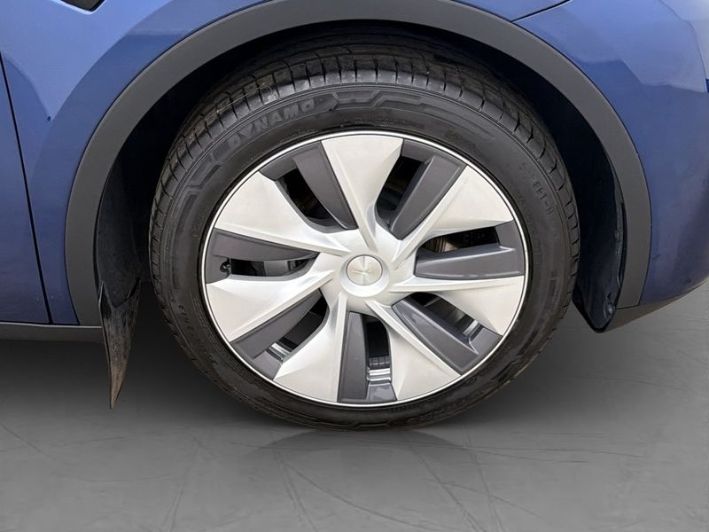 Tesla Model Y bild 36