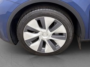 Tesla Model Y bild 33