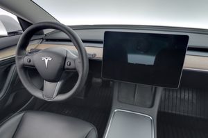 Tesla Model 3 bild 15