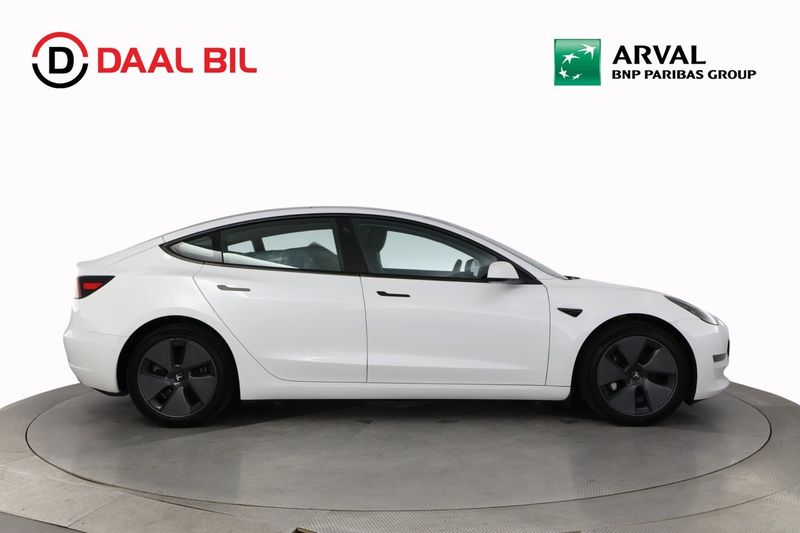 Tesla Model 3 bild 5