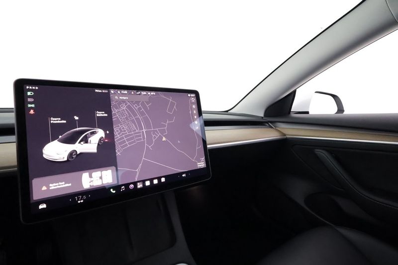 Tesla Model 3 bild 21