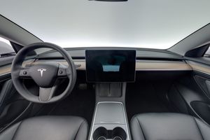 Tesla Model 3 bild 13