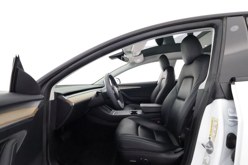 Tesla Model 3 bild 10