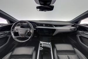 Audi e-tron Sportback bild 13