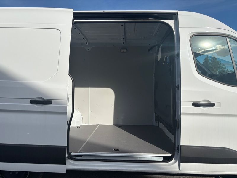 Nissan Interstar bild 6