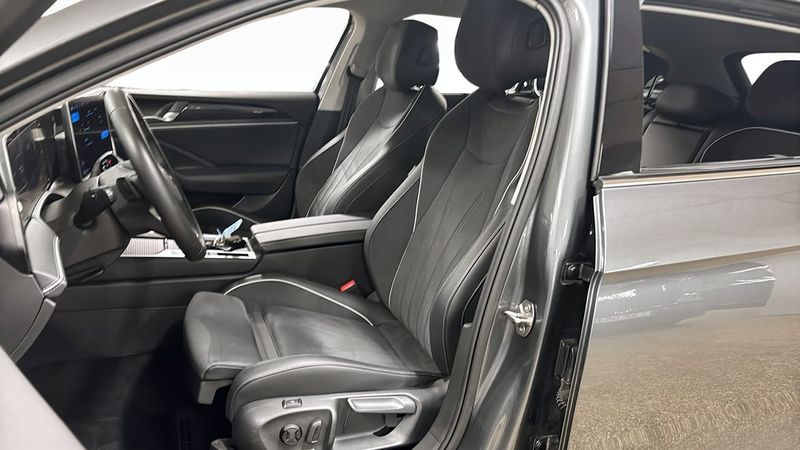 Volkswagen Passat bild 8
