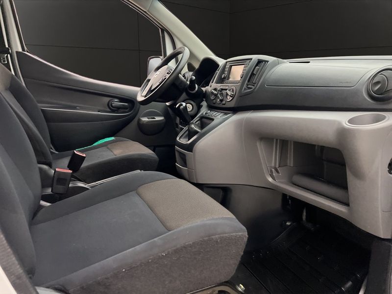Nissan NV200 bild 21