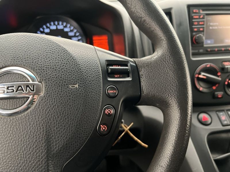 Nissan NV200 bild 16