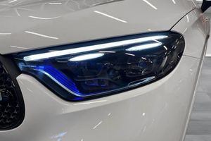 Mercedes GLC300 bild 21
