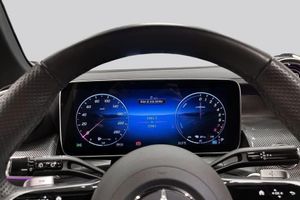 Mercedes GLC300 bild 10