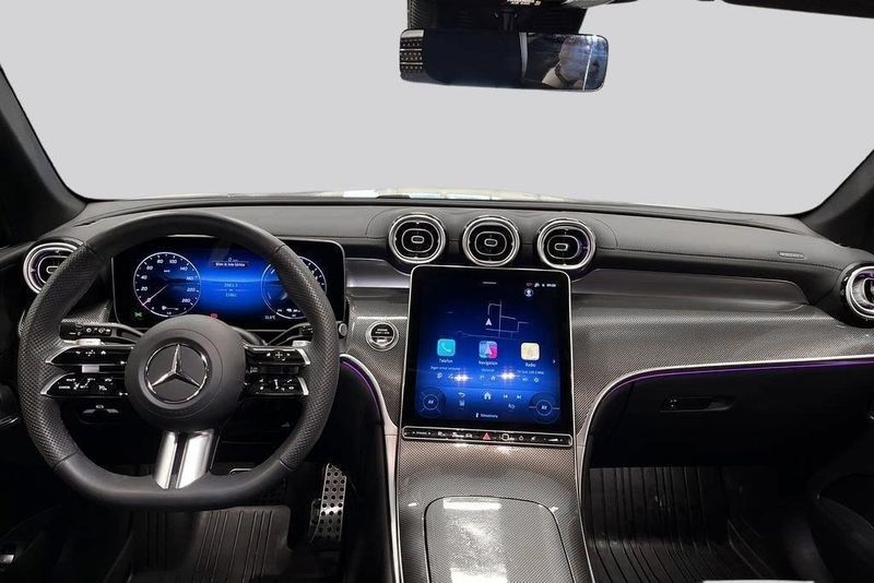 Mercedes GLC300 bild 7