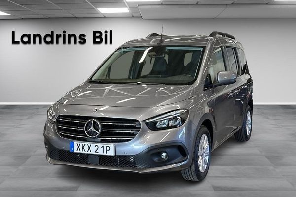 Mercedes T180 d DCT Premium, Moms! - 2024