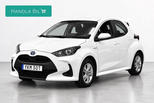 Toyota Yaris Hybrid Active B-kam Bluetooth P-sensorer - 2021