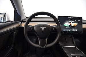 Tesla Model Y bild 2