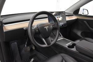 Tesla Model Y bild 9