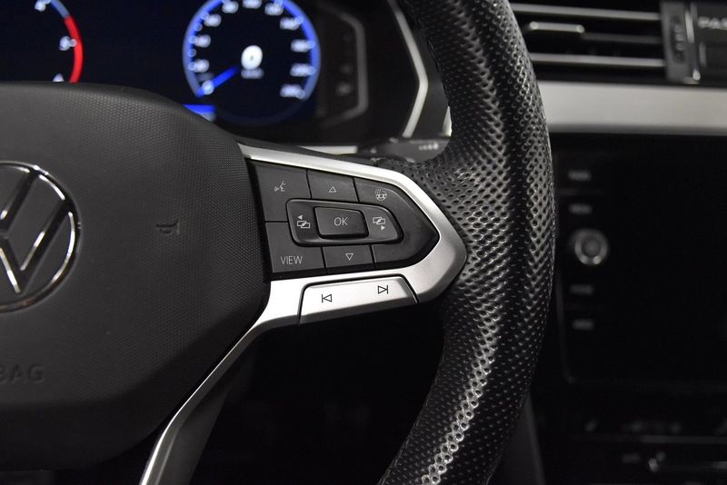 Volkswagen Passat bild 11