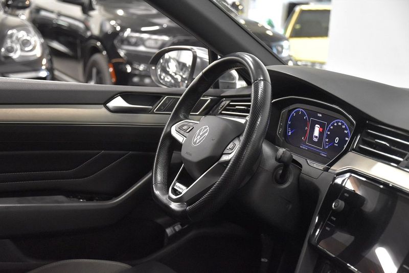 Volkswagen Passat bild 8