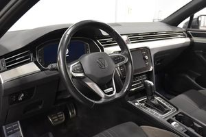 Volkswagen Passat bild 9