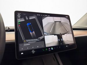 Tesla Model Y bild 16