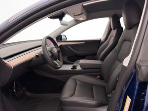 Tesla Model Y bild 11