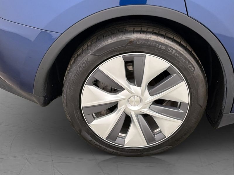 Tesla Model Y bild 30